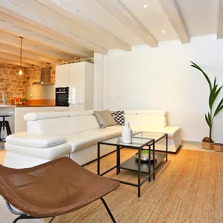 Sleeps 10 With Pool Air Con And Wifi *