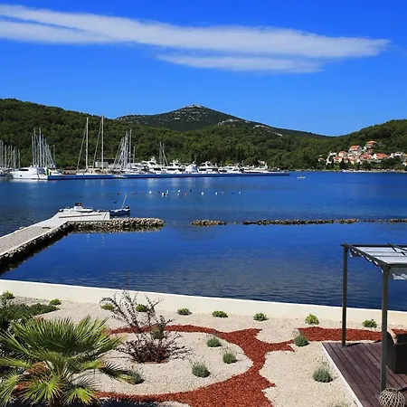Sleeps 10 With Pool Air Con And Wifi Villa Sutomiscica